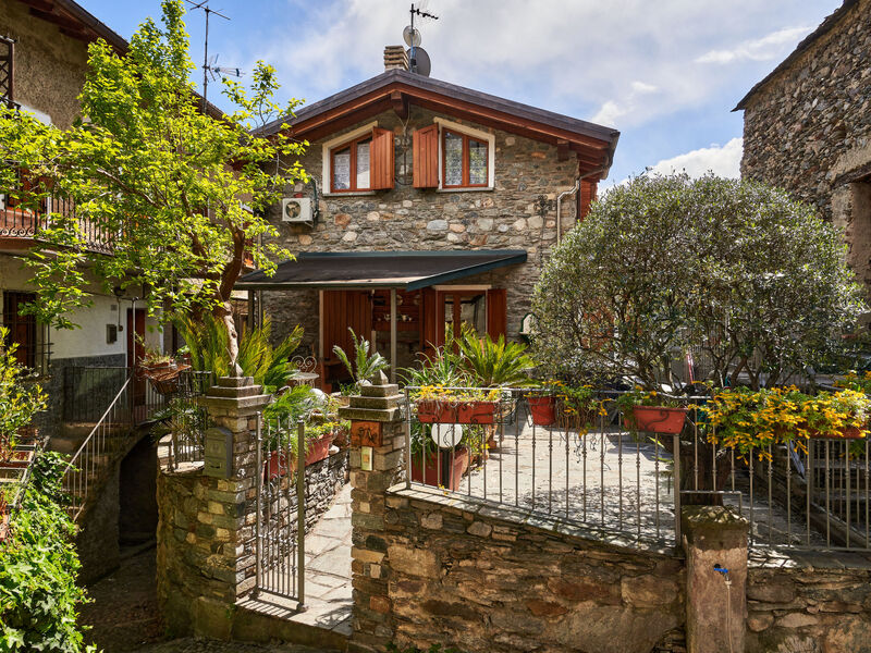 Casa Lady