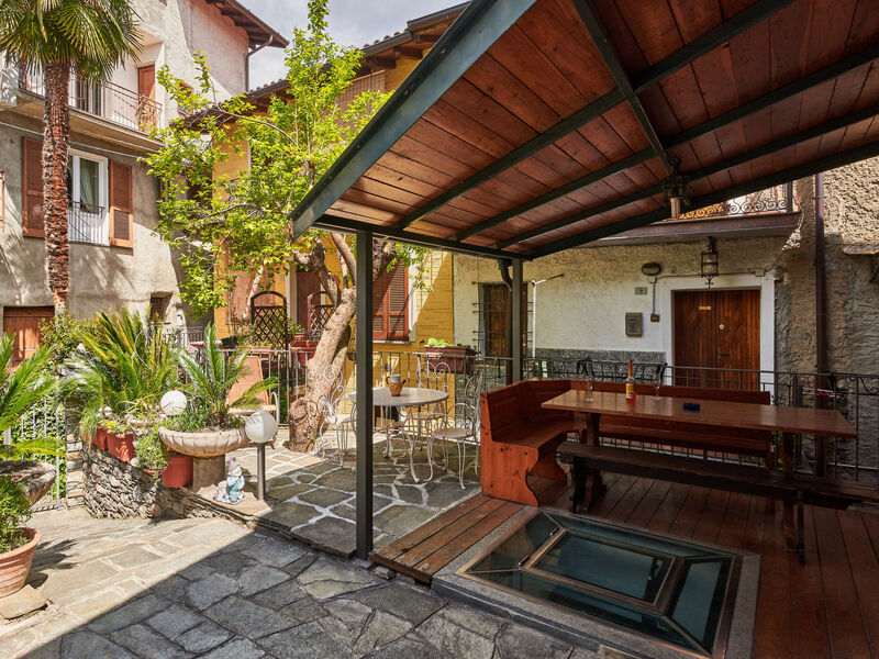 Casa Lady