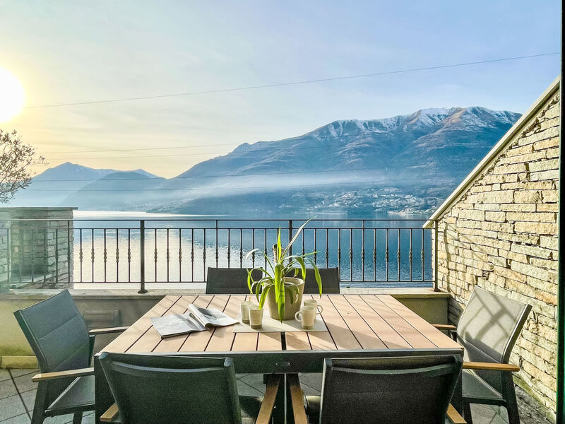 Lake View Penthouse