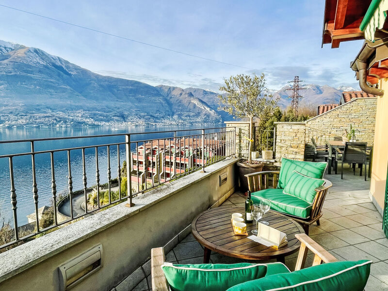 Lake View Penthouse