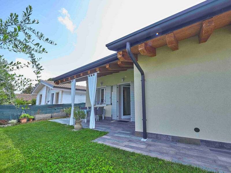 Schönes Ferienhaus Villetta Batik