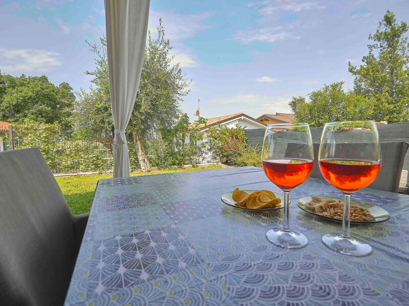 Schönes Ferienhaus Villetta Batik