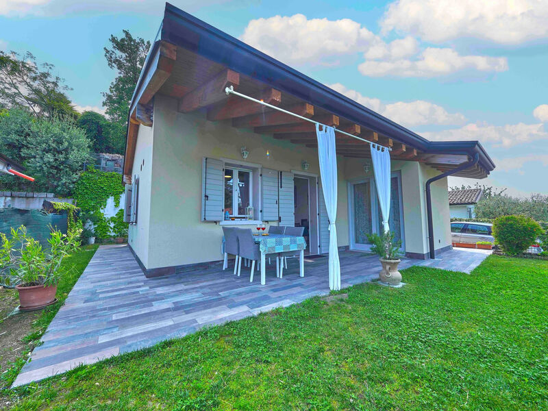Schönes Ferienhaus Villetta Batik