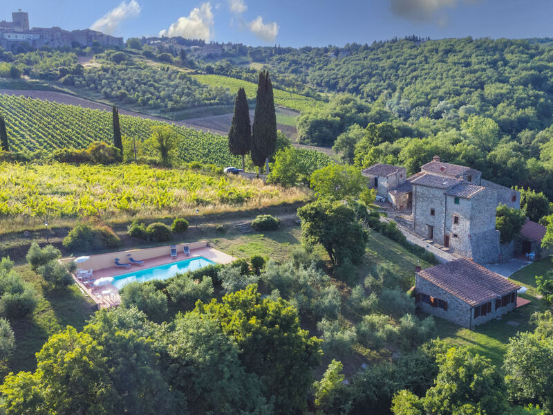 Cerretino group house 14 sleeps