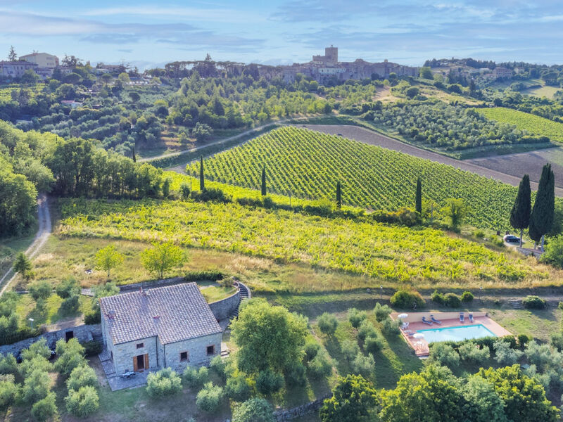 Cerretino group house 14 sleeps