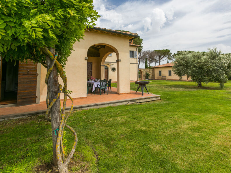 Casa Dell'Arco