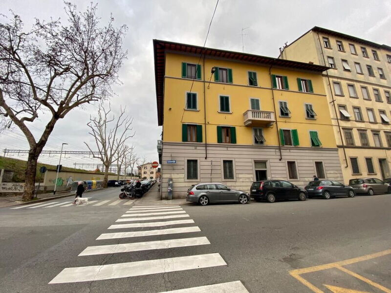 Vintage Apartment In Florence
