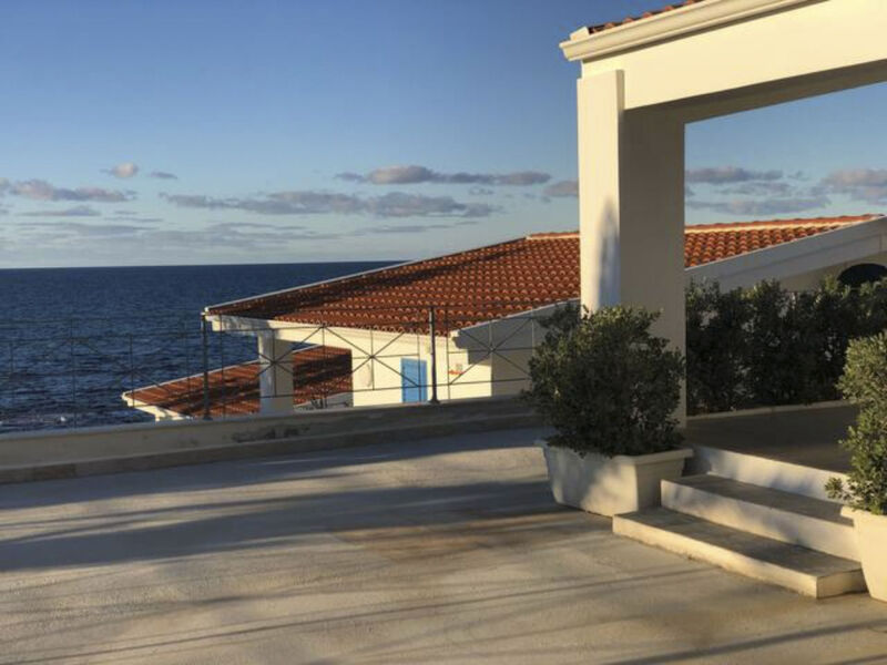 Vila Leucosia Marina Strand Resort