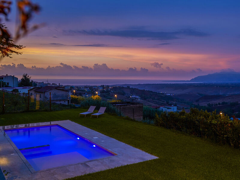 Vila Tommaso Maruggi Jacuzzi und privater Pool