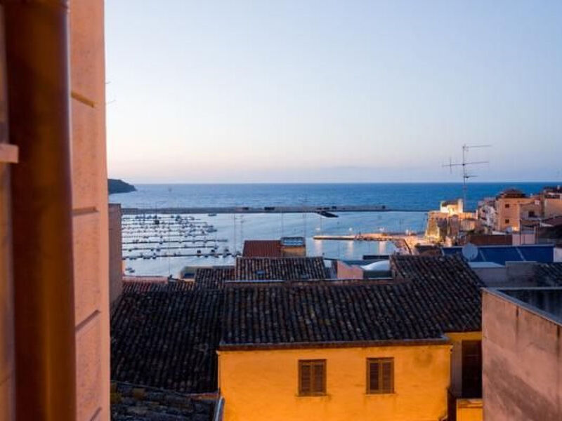 'La Marina'