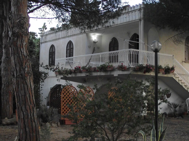 'Villa sul porto
