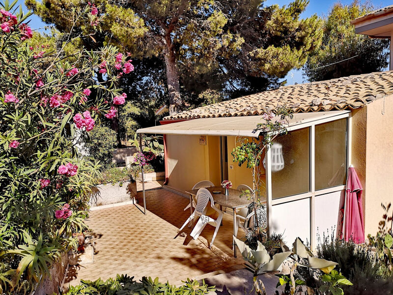 Kleines ruhiges Ferienhaus direkt am Meer