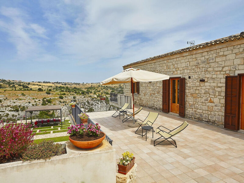 Komfortable Villa Castello - Blick auf Cava d'Ispica