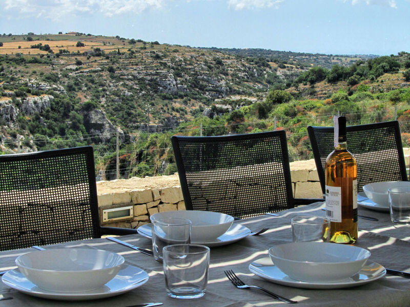 Komfortable Villa Castello - Blick auf Cava d'Ispica