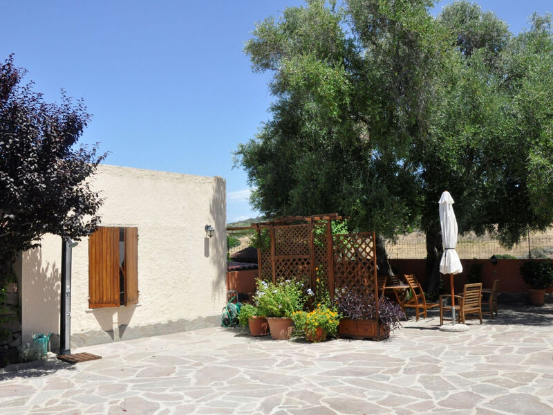 Lubagnu Vacanze- Zwei-Zimmer-Wohnung D