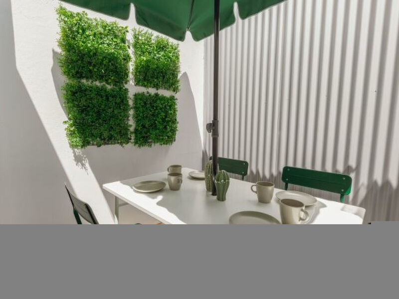 LAPA STYLISH APARTMENT B WITH TERRACE by VACATIONY