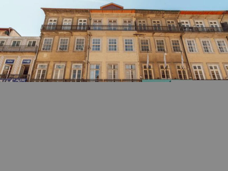 HEART OF PORTO APARTMENT A by VACATIONY