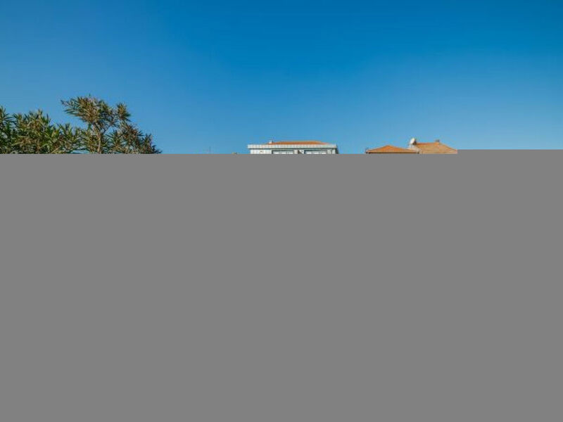 OPORTO POOL APARTMENT by VACATIONY