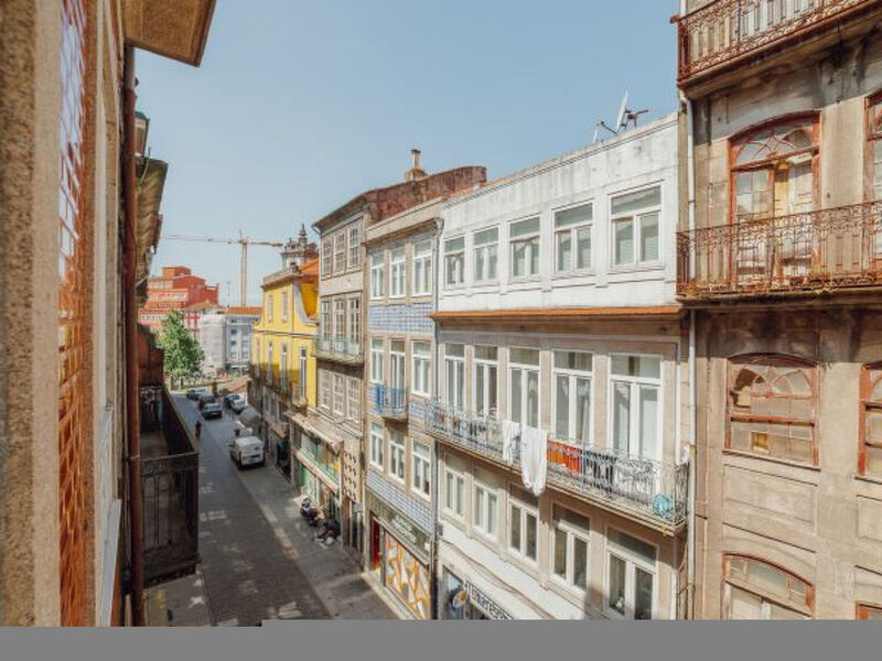 DOWNTOWN EXCELLENCE APARTMENT by VACATIONY