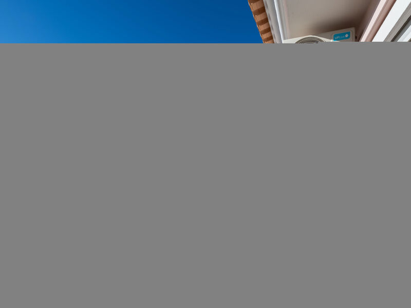 V3 Aguia M - VIP Properties