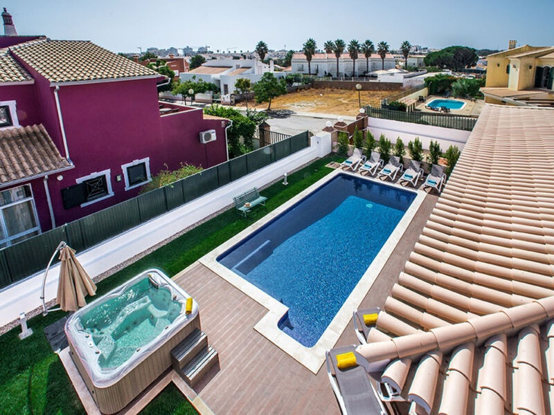 V8 Bastos - VIP Properties