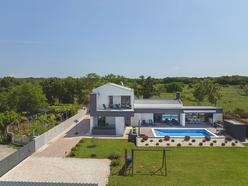 Vila 1318-960