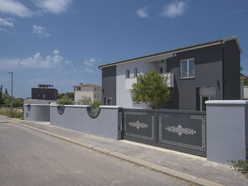 Vila 1318-996