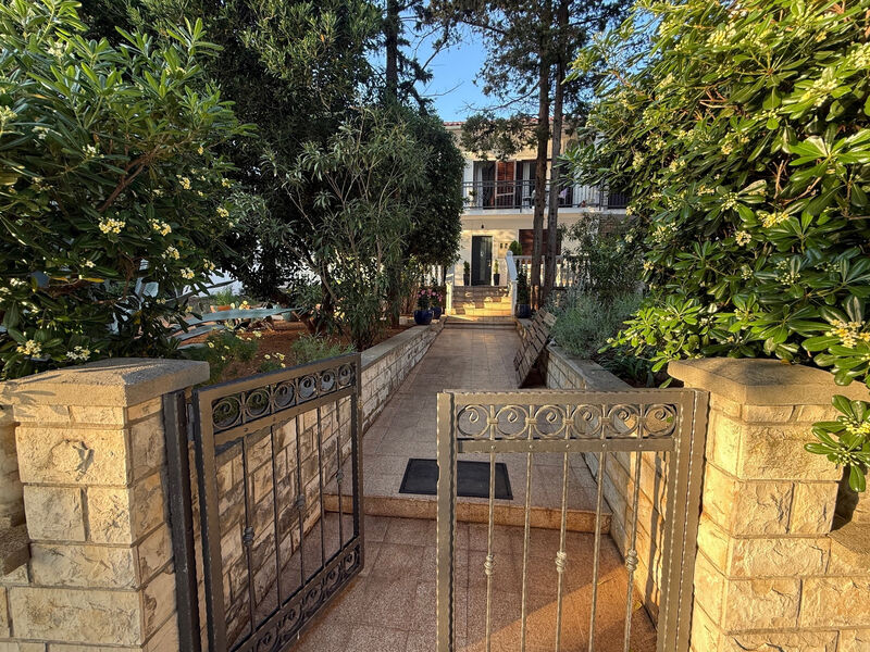 Apartmány 3298-707