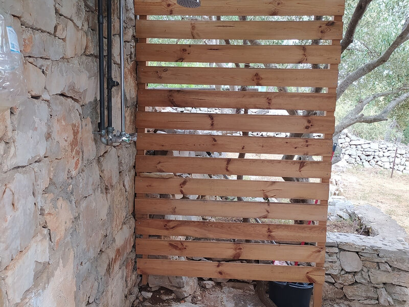 Robinzonáda 3298-2502