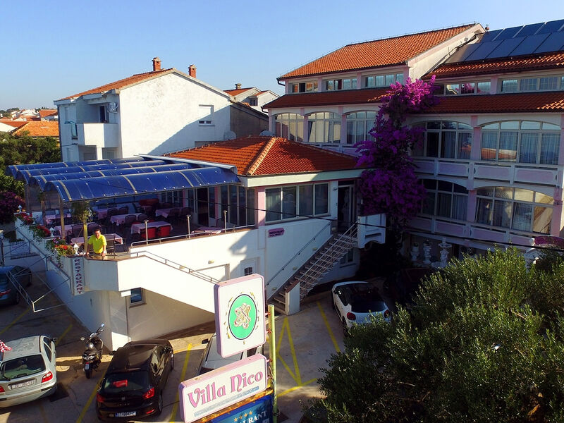 Hotel 3298-3074