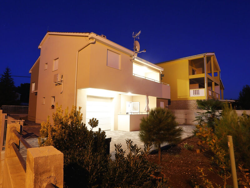 Apartmány 3298-3330