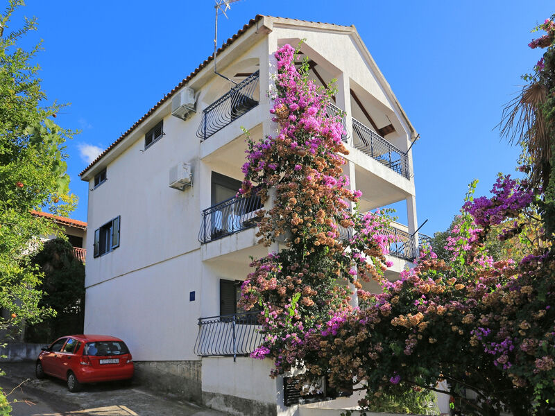 Apartmány 3298-3813