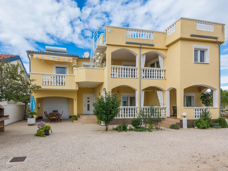 Apartmány 3298-3817