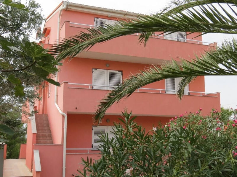 Apartmány 3298-3833