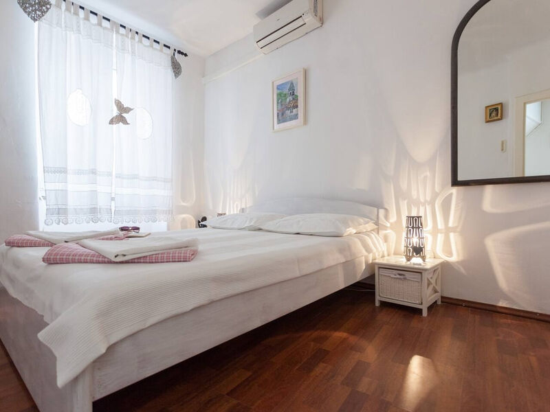 Apartmány 3298-4272