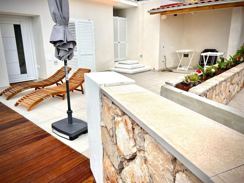 Robinzonáda 3298-5631