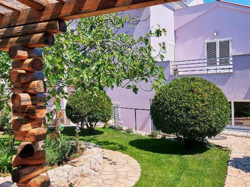 Apartmány 3298-6500