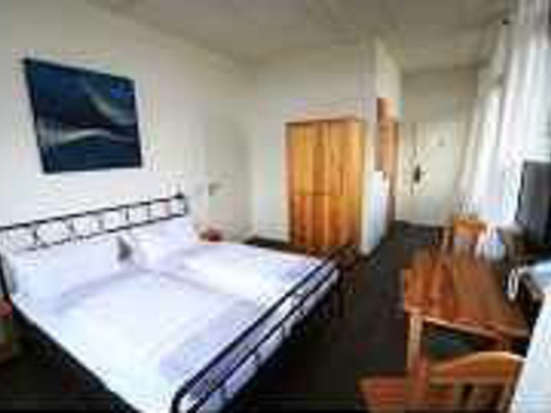 Hotel Aqua Hotel & Hostel