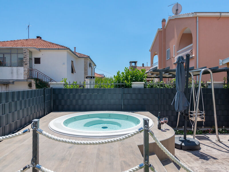Apartmány 3298-7185