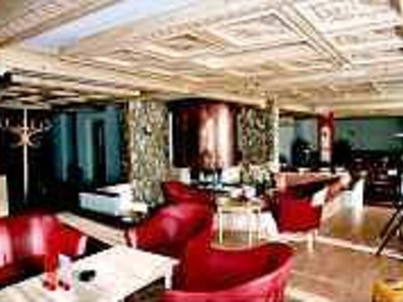 Hotel Des Masques