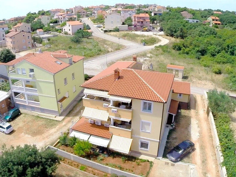 Vila 1318-36