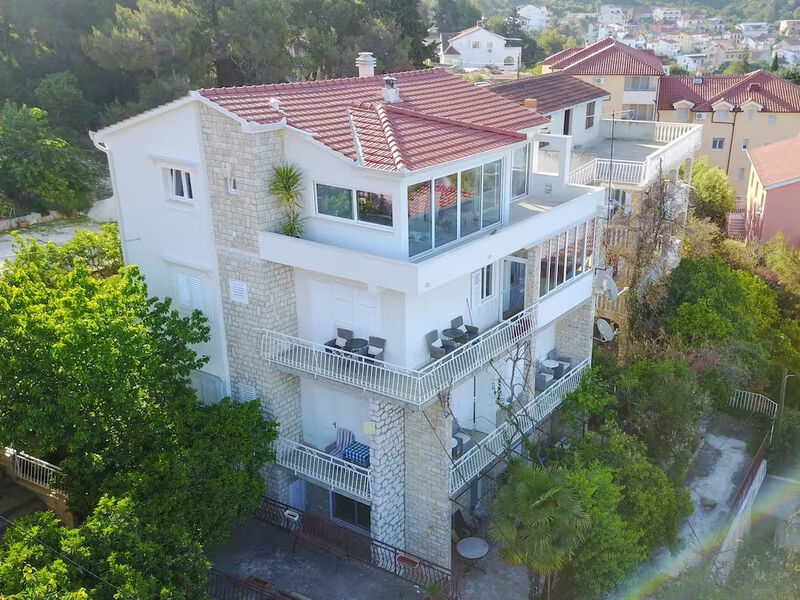 Apartmány 3298-7463