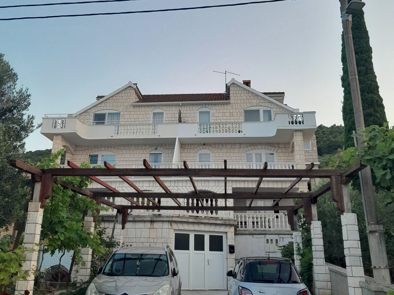 Apartmány 3298N-7829