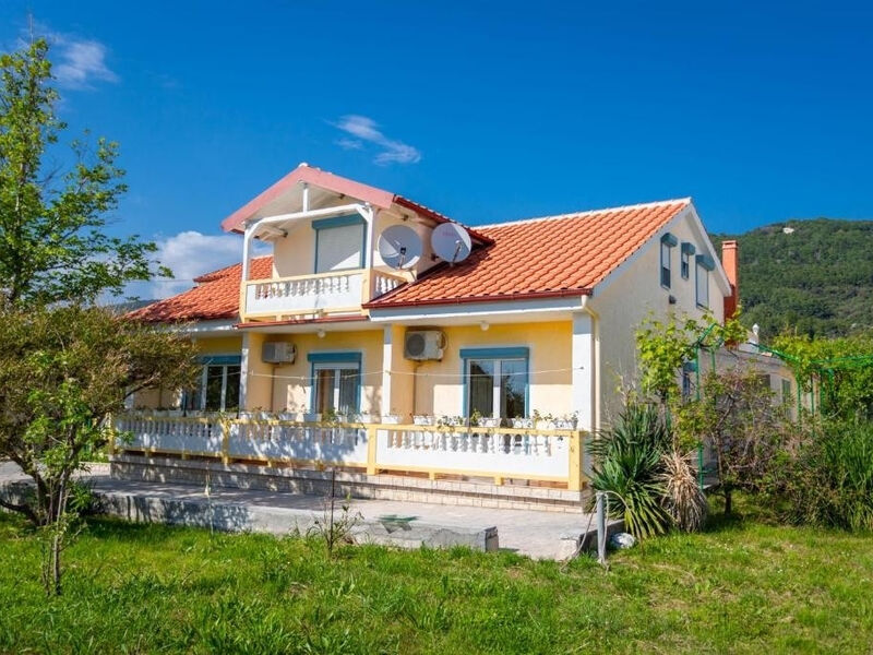 Apartmány 3298N-7830