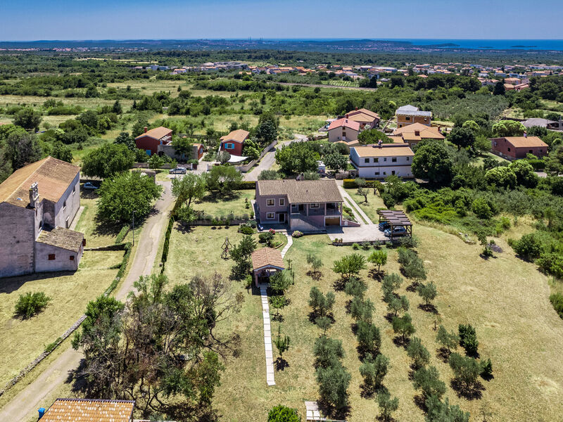 Robinzonáda 1355-7377
