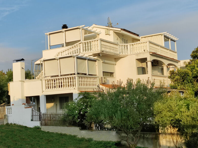 Apartmány 3298N-7952