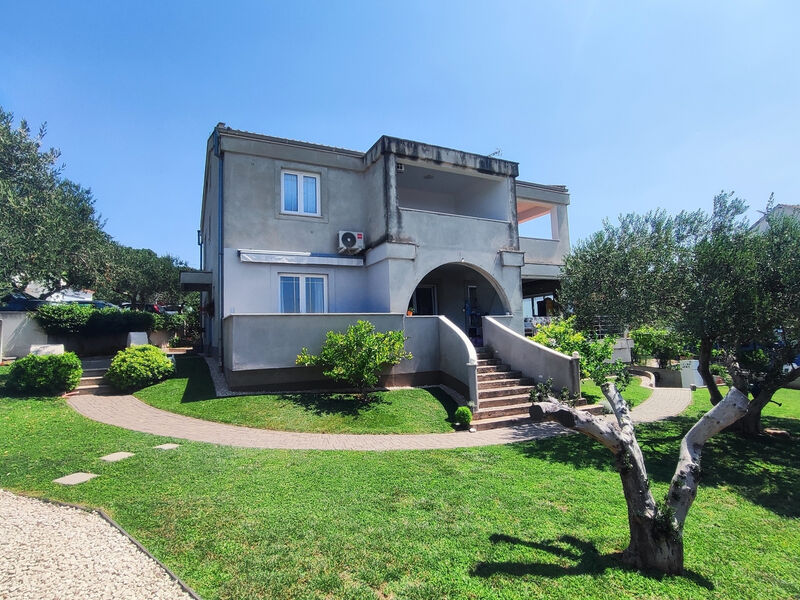 Apartmány 3298N-8000