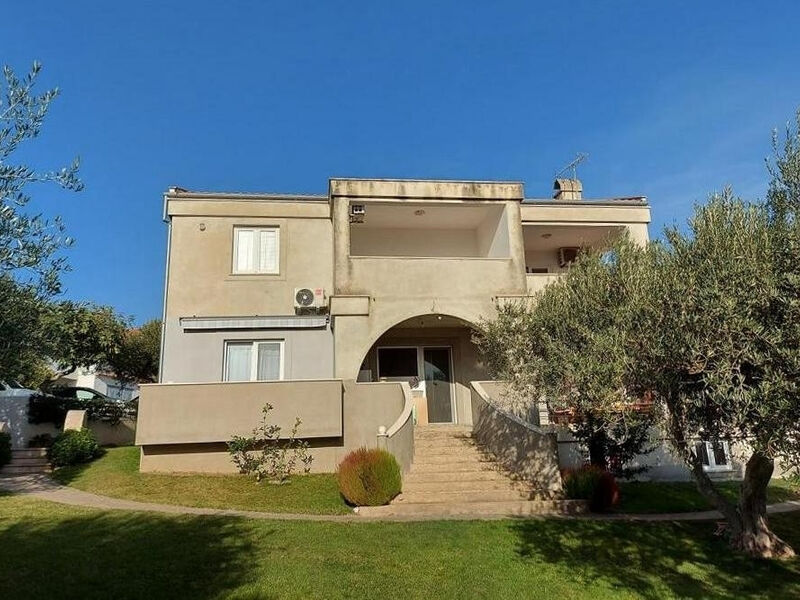 Apartmány 3298N-8000