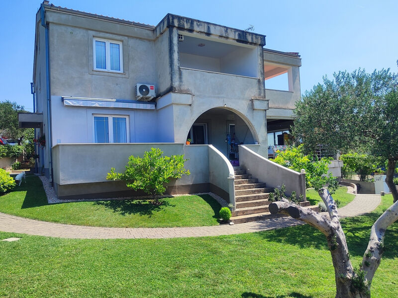 Apartmány 3298N-8000