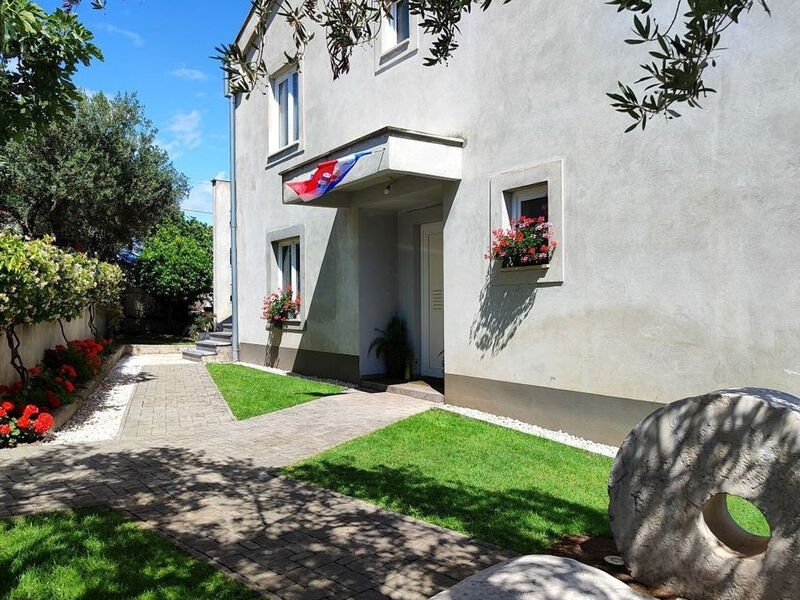 Apartmány 3298N-8000